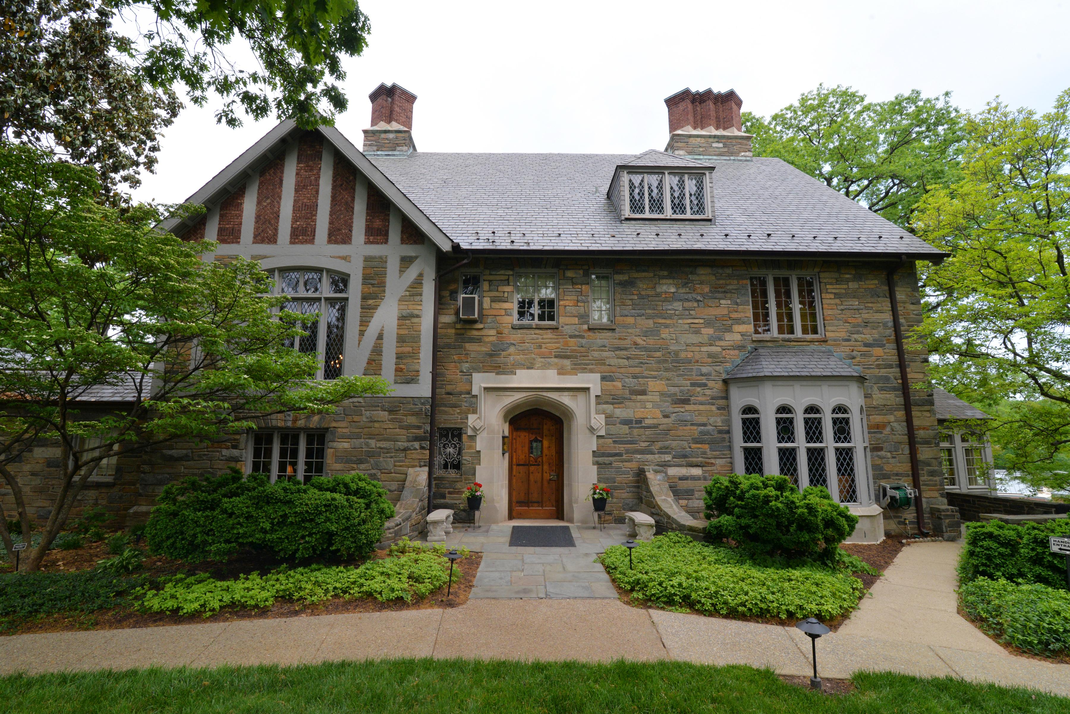 Learning More About the Nation's First Retirement Community for Military Families